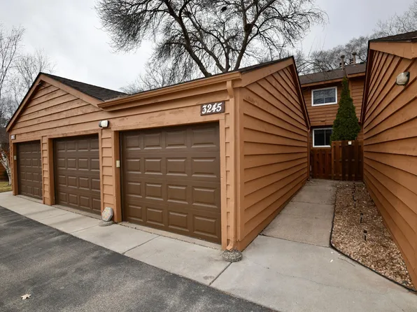 3245 Evergreen Dr, Eagan, MN 55121