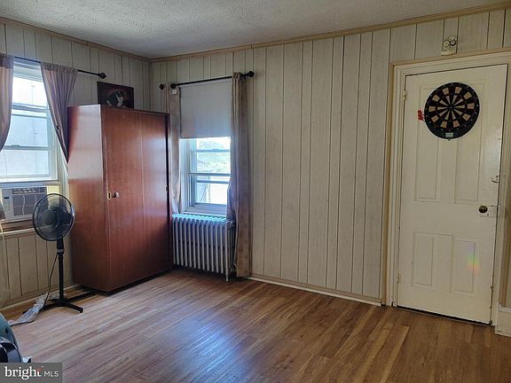 5th image of 538 S 14th St