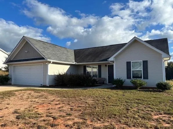 114 Shallow Creek Ln, Hogansville, GA 30230