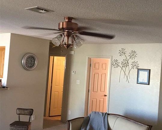 3rd image of 656 W 12th Pl