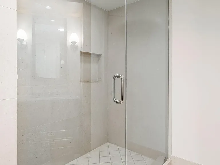 6899 Collins Ave #1409 — Photo 38