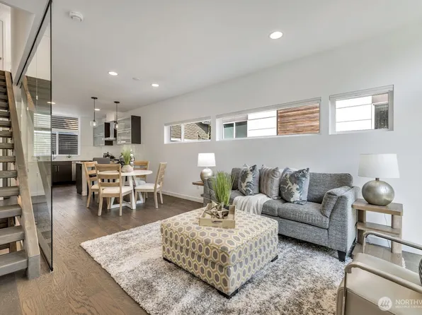 1705 NW 63rd Street #B, Seattle, WA 98107