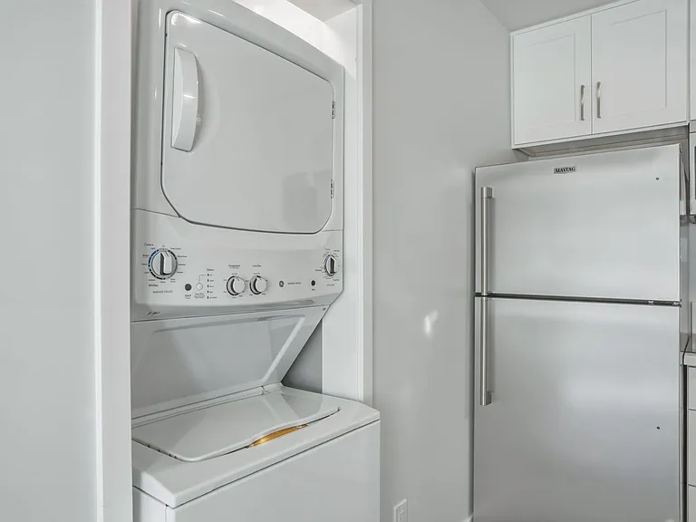 501 N. Ditmar — Photo 12