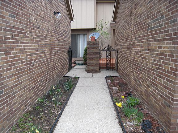 5th image of 5316 Wright Way S #1