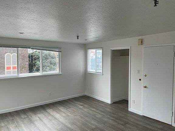 4th image of 3241 23rd St #3245-4