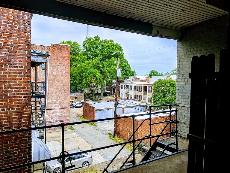 800 N. Sheppard St. — Photo 13