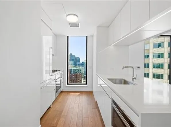 99 Hudson Street image 29 of 30