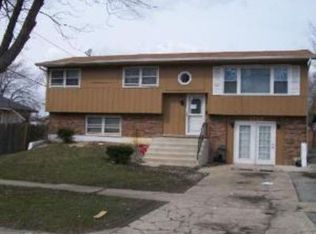 186 224th St, Sauk Village, IL 60411