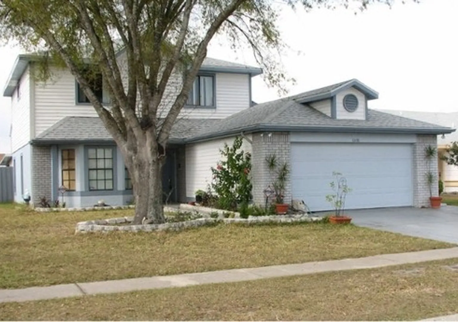Updated Meadow Woods 4 Bedroom Home — Photo 1