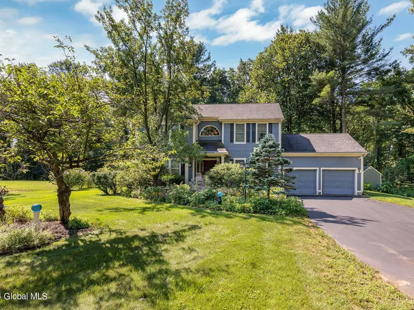 27 N Parkway Drive, Schenectady, NY 12303