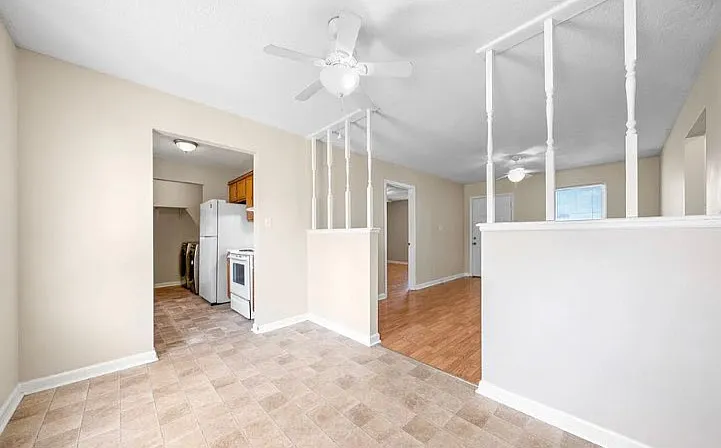 132 Grant Ave — Photo 17