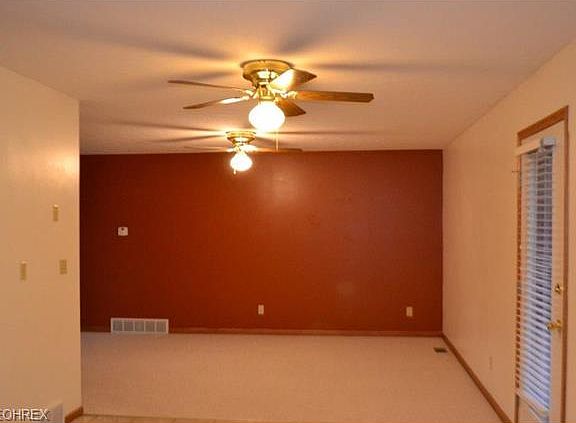 4th image of 1017 Ray Ave NE