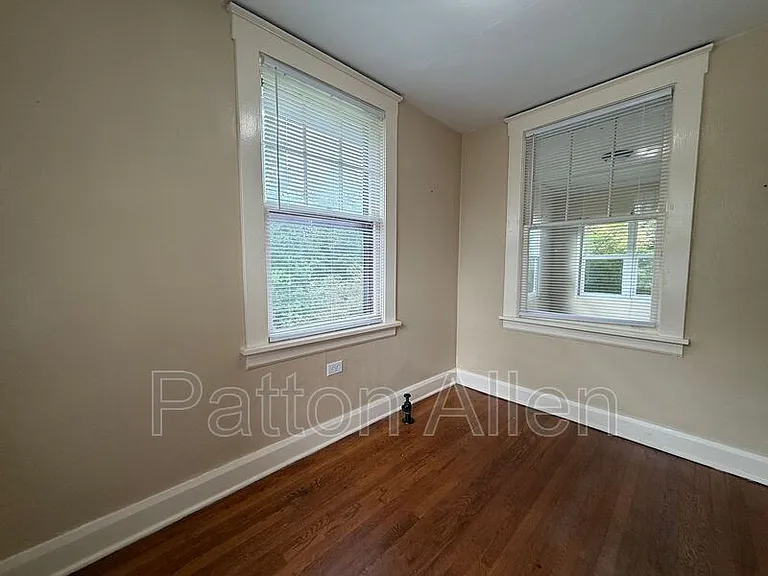 83 Edgemont Rd #4 — Photo 6