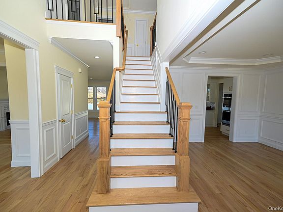 3rd image of 1772 Rose Street