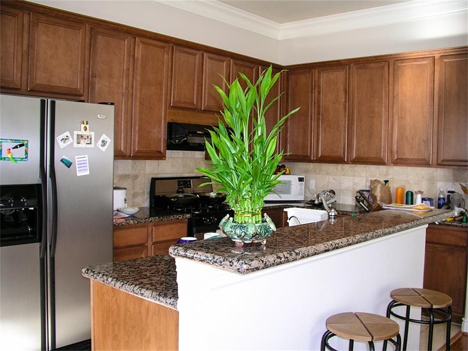 1st image of 9145 Lago Crest Dr