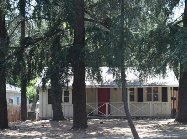 2208 Waltonia Dr, Montrose, CA 91020