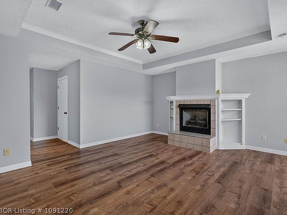 3rd image of 6305 Parkfront Dr