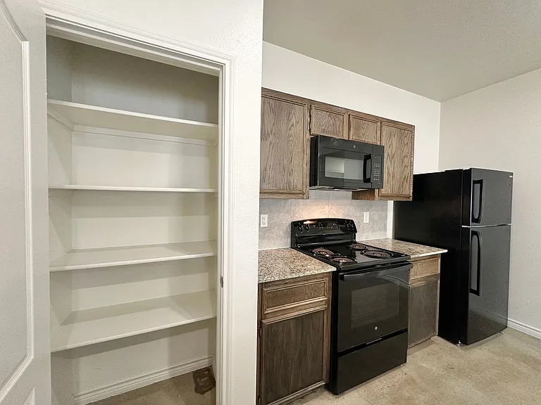 6106 Harriet Tubman Ave — Photo 11