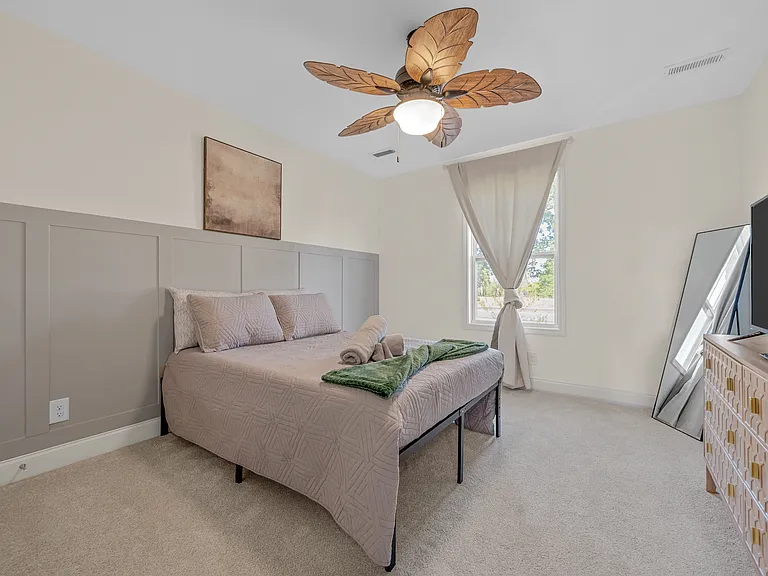 1147 Eagles View Dr — Photo 23