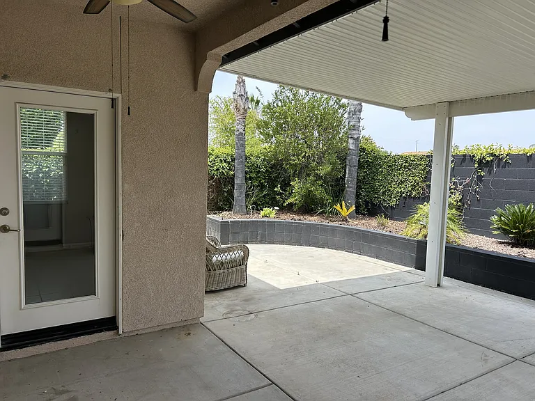 26112 Palm Breeze Ln — Photo 35