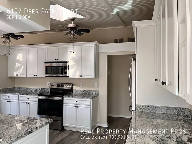 6197 Deer Path Ct — Photo 9