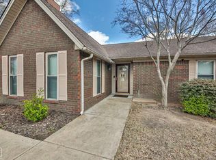 425 L P Mann Dr, Marion, AR 72364