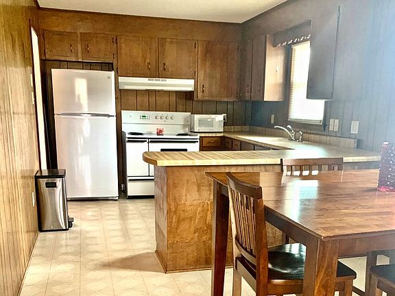 4th image of 336 Greenbriar Dr
