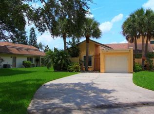 158 Regents Ct, Melbourne, FL 32940