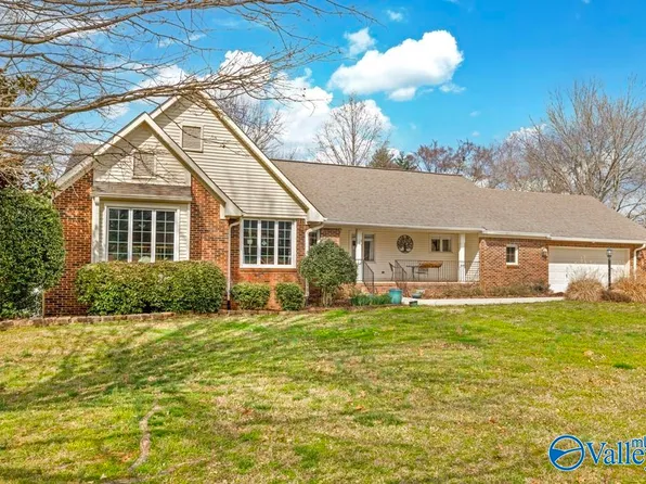 101 Ce Lee Cir, Huntsville, AL 35806