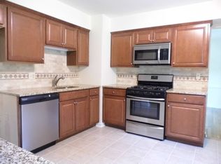 1 Arundel Rd, West Milford, NJ 07480