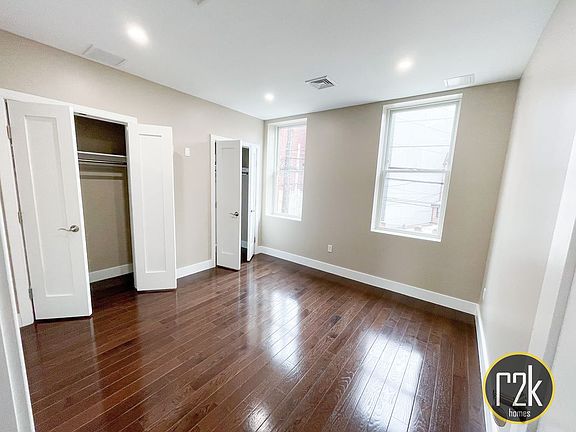 4th image of 28-13 Astoria Blvd #2A
