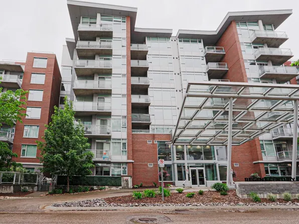 2612 109th St NW #212, Edmonton, AB T6J 3T1