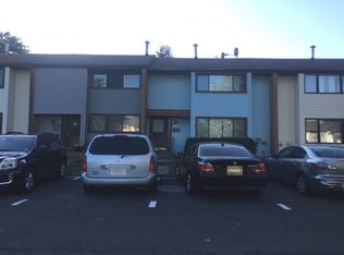 215 Canterbury Ct, East Windsor, NJ 08520