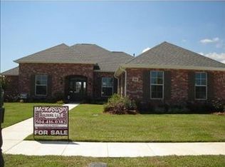 206 Lac Cypriere Dr, Luling, LA 70070