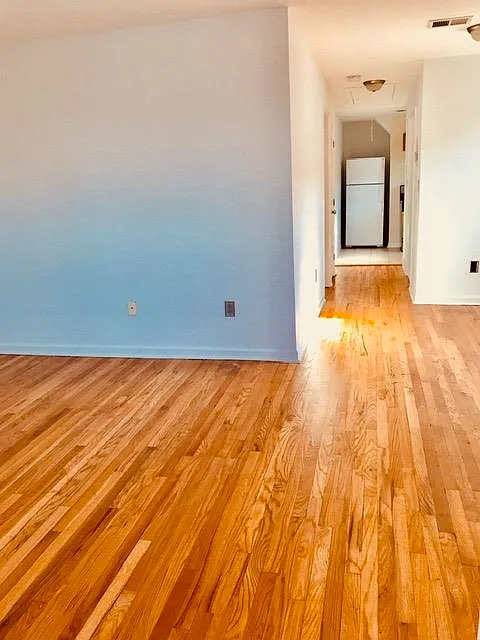 2 bed, 1.0 bath, $2,100 — Photo 3