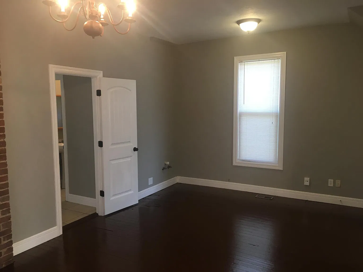 3 bed, 1624 sqft, $1,050 — Photo 4