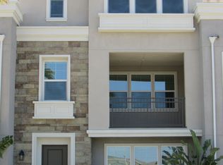 527 Winchester Dr, Oxnard, CA 93036
