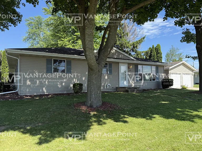 306 Nancy St — Photo 2
