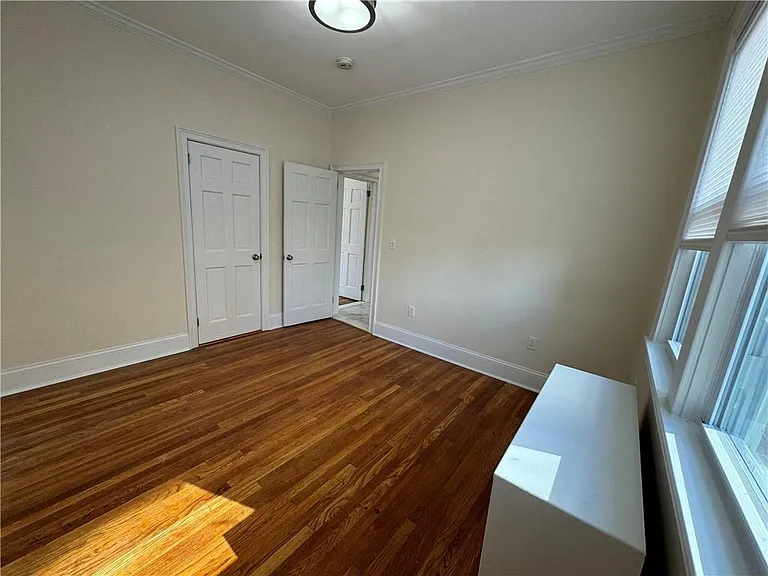 667 Yonkers Ave #1R — Photo 9