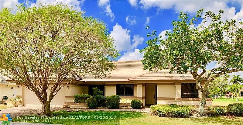 1st image of 1511 E Oak Knoll Cir