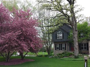 630 Christopher Ln, Carol Stream, IL 60188