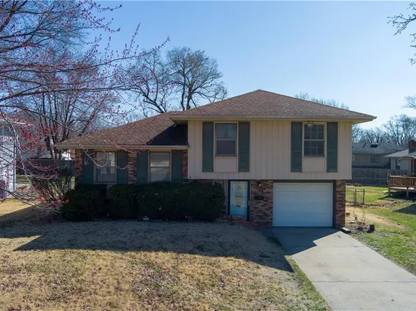 12011 Belmont Ave, Grandview, MO 64030