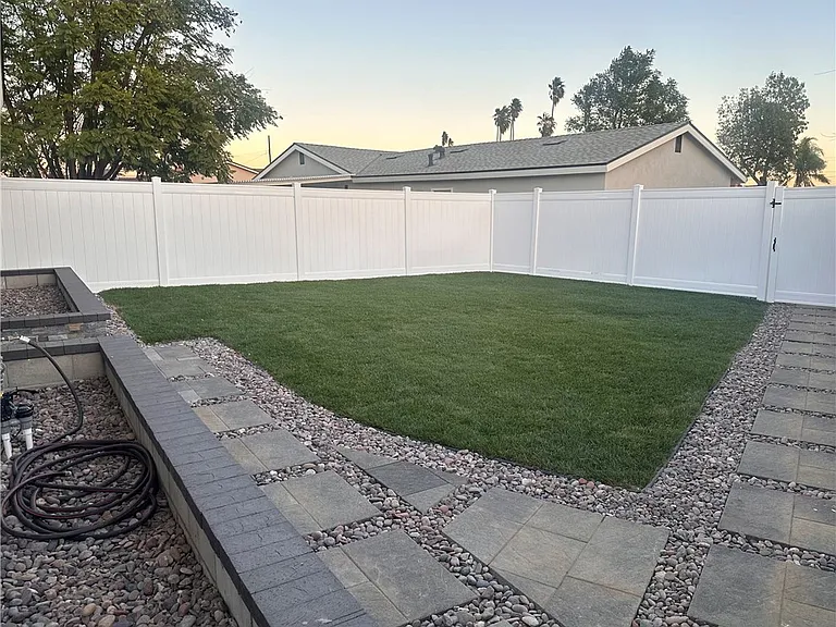 8937 Patrero St — Photo 2