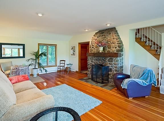 4th image of 6544 Lombardy Dr