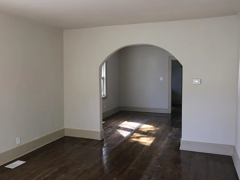 806 Garfield St — Photo 5