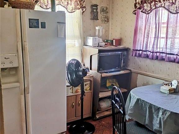 2nd image of 6145 Agnes Ave