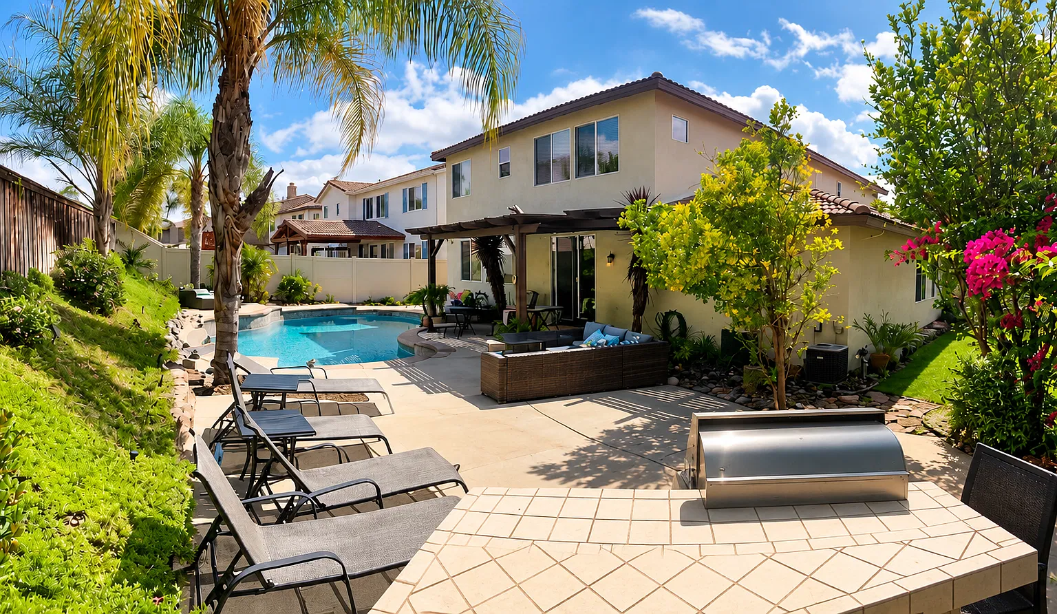 5 bed, 3076 sqft, $4,250 — Photo 1