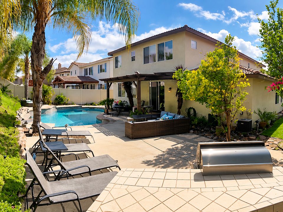 1st image of 23828 Cloverleaf Way