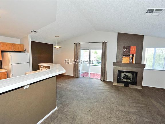 3rd image of 512 Yacht Harbor Dr Unit 203