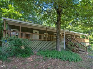 47 Zurich Dr, Newfoundland, PA 18445